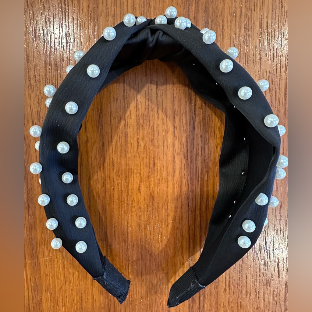 Black Knot Headband With Pearl Detail